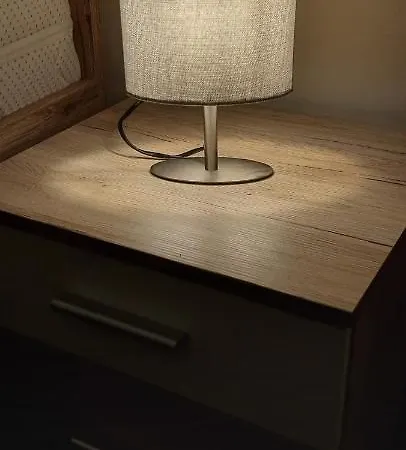 Hos-cegledi Vendeghaz -oenallo Otthon, Mely Csak Az Oenoeke Apartment *